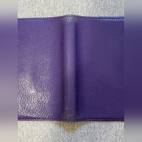 **SOLD** Hermés  agenda cover/passport holder EUC - AUTHENTIC - Picture 5 of 12